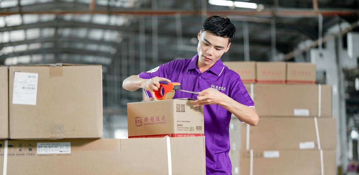 中秋将至,跨越蓄势待发!专业月饼运输方案为客户解难题
