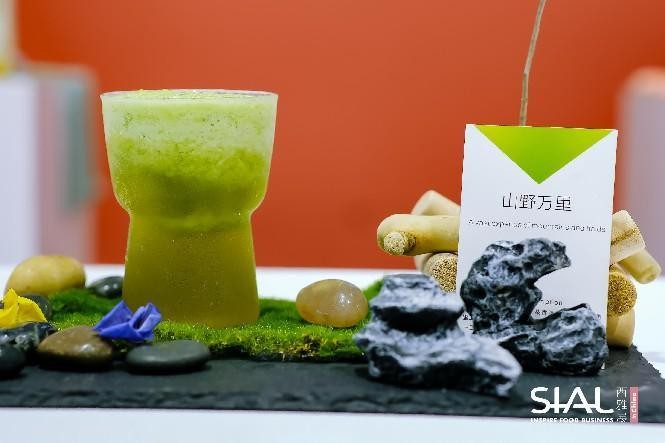 SIAL中国茶饮调配师大赛完美落幕,骏荼家操子珺荣获冠军金奖!